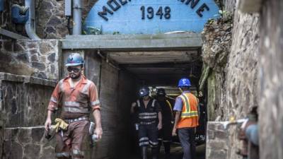 Los bajos precios de los metales preciosos fue una de las razones que impulsó la venta de la mina.