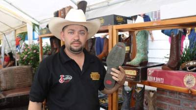 Sus artículos se están vendiendo en Centroamérica y México. Foto: Mariela Tejada