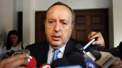 En la imagen, el expresidente costarricense Rafael Ángel Calderón (1990-1994). EFE/Archivo