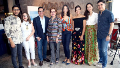 Fran y Mabel Galeano con Miguel Chong, Bonnie García, Nan Marinakys, Adriana Callejas, Pamie Marinakys y Daniel Galeano.
