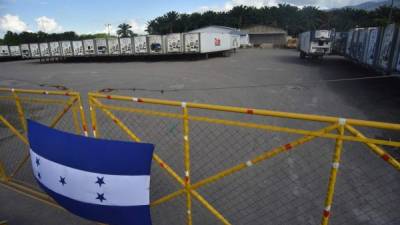 Unos 200 contenedores no pueden salir del predio de la empresa Dole en Sabá,Colón por la toma.