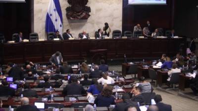 Los legisladores aprobaron en único debate la reforma a la Ley del Ministerio Público.