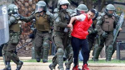 Muchos estudiantes fueron detenidos durante la protesta. EFE