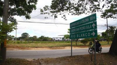 La megatienda Larach y Compañía estará ubicada también en el bulevar del norte. Es una inversión de más de 300 millones de lempiras según los encargados de la compañía.