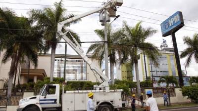 El plan de rescate de la estatal energética contiene acciones en las áreas de distribución, transmisión y alumbrado público.