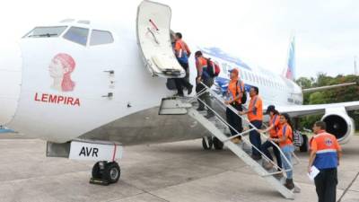 Personal de Copeco llevó la asistencia humanitaria a la isla ayer por la mañana, y en horas de la tarde regresó al país.