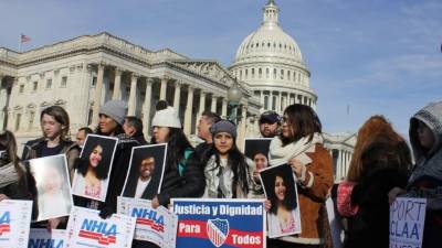 La demanda ha generado una situación legal que podría llevar a la administración a procesar las renovaciones en unos estados y en otros se declare impedido para hacerlo. EFE/Archivo