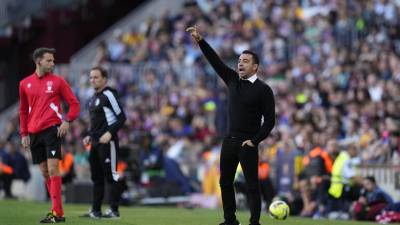 Xavi Hernández durante el partido entre Barcelona y Osasuna.