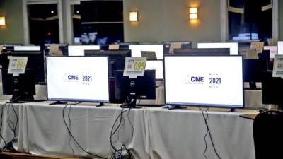 En las pasadas elecciones se tuvo que esperar que las actas estuvieran en el CNE para brindar los resultados preliminares de las elecciones. archivo