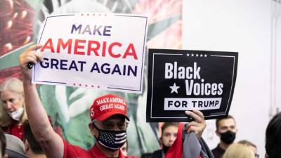 Simpatizantes de Trump exigen un recuento en Georgia y Arizona./AFP.