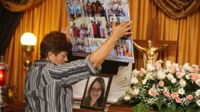 La tristeza llena los corazones de los amigos de Claudia.