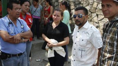 Familiares de José Cecilio Medrano llegaron a Medicina Forense en San Pedro Sula.