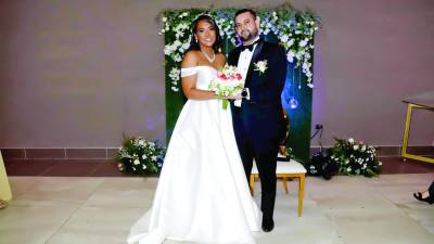 Pareja. Isamar y Gerardo, muy felices en la noche de su boda.