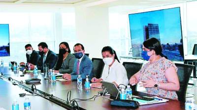 DEFENSA. Los exfuncionarios del Gabinete Económico que recién entregó el poder defendieron su gestión financiera y fiscal.