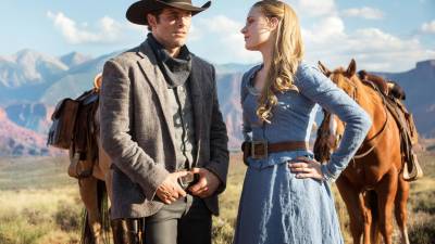 James Marsden y Evan Rachel Wood en una escena de ‘Westworld’ .