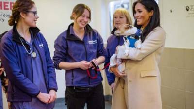 La duquesa de Sussex durante su visita al centro de animales Mayhew en Londres. AFP.