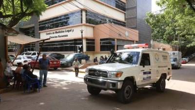 La señora expresó que el joven vivía en la colonia Betania y que andaba en el barrio Morazán porque trabajaba como cobrador en los buses.