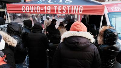 Nueva York es el nuevo epicentro de la propagación de ómicron en Estados Unidos con miles de casos diarios.