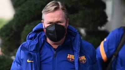 Ronald Koeman aseguró que Barcelona está en la lucha por ganar la Liga de España. Foto AFP.