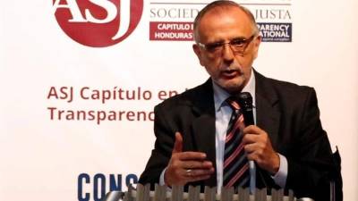 Iván Velázquez, jefe de la Comisión Internacional Contra la Impunidad en Guatemala (CICIG), durante una conferencia hoy el 8 de junio de 2017, en Tegucigalpa (Honduras). EFE