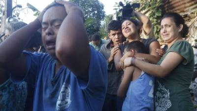 Los rostros de dolor eran evidentes, las familias estaban desvatadas.