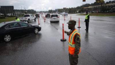 Más de un millón de personas comenzaron este martes a evacuar sus viviendas en las costas de Virginia, Carolina del Norte y del Sur, a medida que se aproxima el peligroso huracán Florence, que podría alcanzar la máxima categoría en la escala Saffir-Simpson a su llegada a la costa este de EEUU.