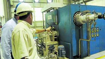 Diputados del CN aseguran que la decisión tomada por la Enee fue acertada.