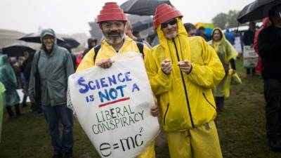 Protesta en Washington contra Donald Trump. EFE/EPA/JIM LO SCALZO
