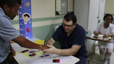 Aunque la cirugía es para niños, los médicos evalúan casos de adultos que necesiten ser intervenidos.