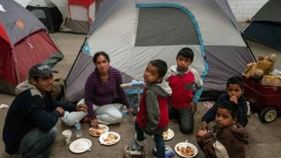 Miembros de la caravana migrante. Foto: AFP/Archivo