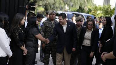 El presidente Hernández dijo que evaluaciones son necesarias.