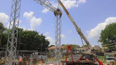 El personal técnico de la Enee trabaja en la ampliación de la subestación Bellavista y en la construcción de la subestación SPS-centro. Fotos: Melvin Cubas.