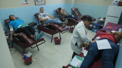 Piden a los sampedranos acudir al hospital Mario Rivas a donar sangre. Foto: Melvin Cubas.