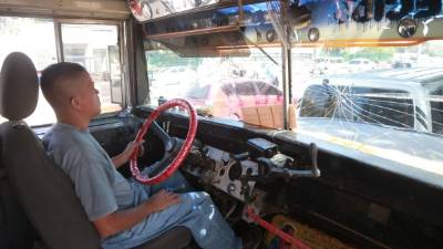 En San Pedro Sula hay más de 10,000 unidades del transporte público. Foto: Melvin Cubas