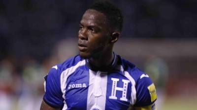 El capitán de la Selección de Honduras, Maynor Figueroa, durante el partido ante México en el que vencieron 3-2 al equipo Azteca.