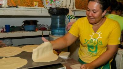 Las hondureñas, que se caracterizan por ser trabajadoras y amorosas, celebran cada 25 de enero el Día Nacional de la Mujer.