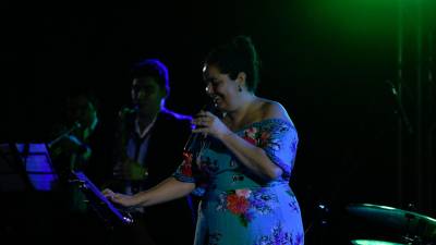 <b><span class=mln_uppercase_mln>Matices Jazz Band deleitó a los presentes con un extenso repertorio; con su talento se robaron los aplausos y la atención de todos.</span></b>