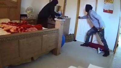 El video del asalto fue difundido por la Policía.