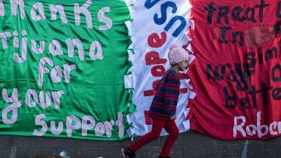 Decenas de niños viajaron con sus padres rumbo a los Estados Unidos en la caravan migrante que partió desde Honduras el pasado mes de octubre.
