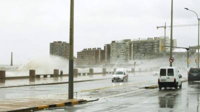 En concreto, la alerta roja rige para algunas zonas de Río Negro, San José y Soriano, mientras que para Colonia se extiende a todo el departamento. EFE/Archivo