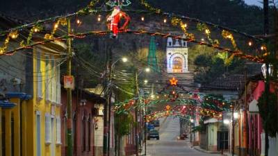 Frío de 16 grados tiene temblando a pobladores de La Esperanza.