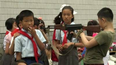 Los niños debían participar de un entrenamiento militar durante la celebración de su día.