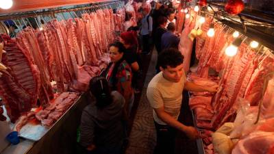 <b><span class=mln_uppercase_mln>consumo.</span></b> En los tres últimos meses, sin incluir diciembre, los productos que componen la CBA registraron una merma de L76.71.