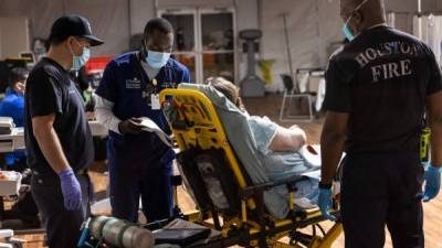 Los hospitales del sur de EEUU se encuentran saturados por el repunte de contagios de covid 19./AFP.