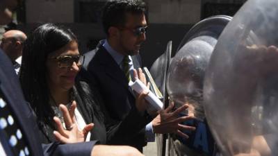 Delcy Rodríguez, canciller de Venezuela intentó ingresar por la fuerza a la reunión del Mercosur. AFP.