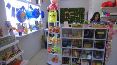 <b>Johana Figueroa trabajaba para el Gobierno, pero decidió comenzar su propio negocio hace un año. Fotos: Melvin Cubas.</b>