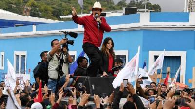El expresidente Manuel Zelaya Rosales aseguró que las tomas no cesarán'.