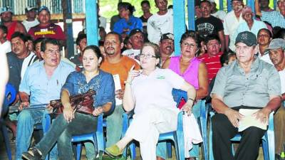 Los diputados se reunieron con los pescadores de Amapala, Valle.