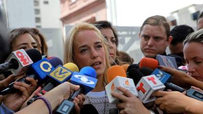 Lilian Tintori, esposa de Leopoldo López, exigió ayer nuevamente la liberación de su cónyuge.