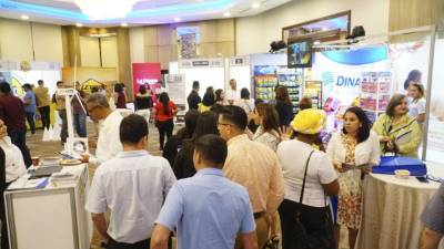 Visitantes en el Congreso Industrial 2019 que llevó a cabo la Andi en SPS.